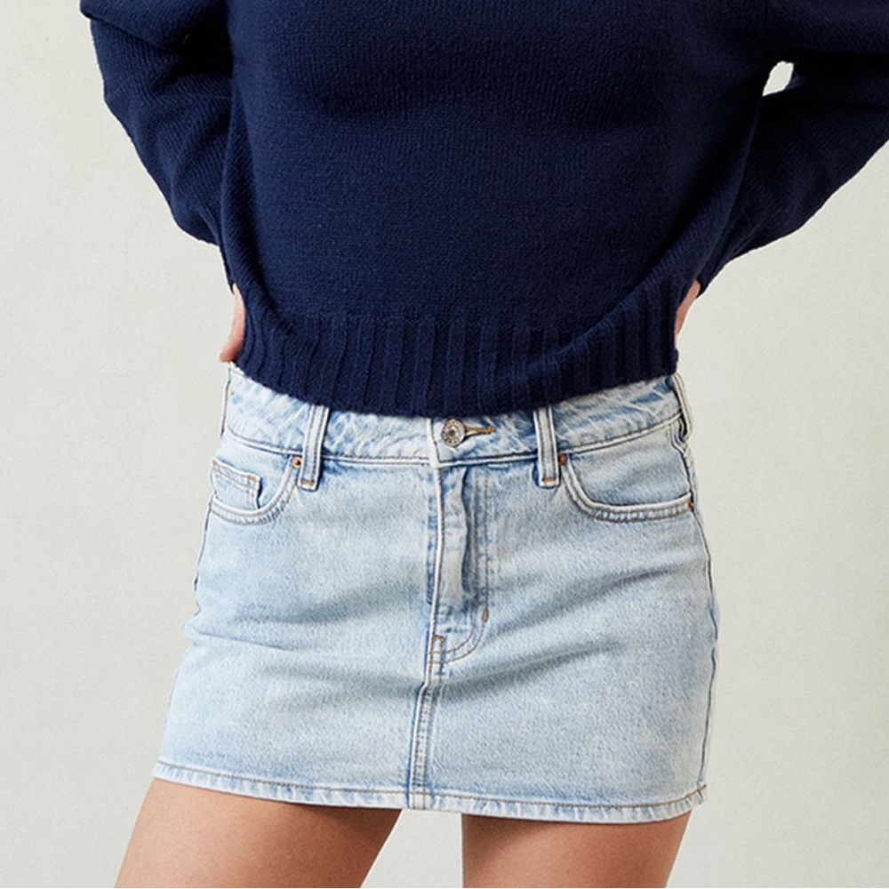 NWT PacSun Bella Stretch Light Indigo Denim Mini Skirt